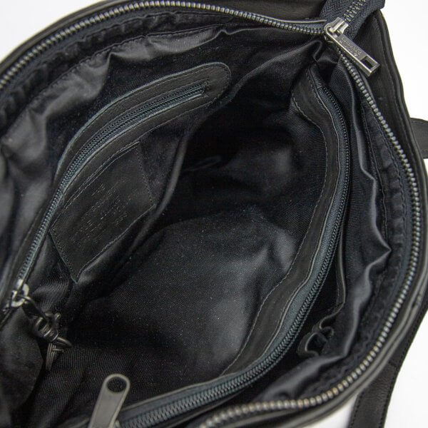 Umhängetasche Han CP 1817 schwarz Leder Rapperswil Unterwegs Ausflug Alltag Jilke CP 2150 Handtasche
